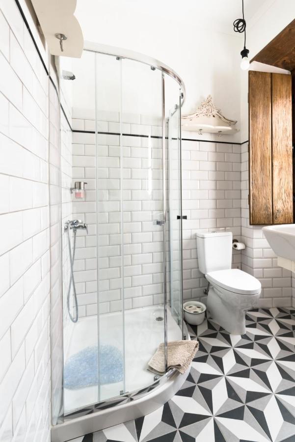 Bohemian Antique Guesthouse Одесейше Экстерьер фото