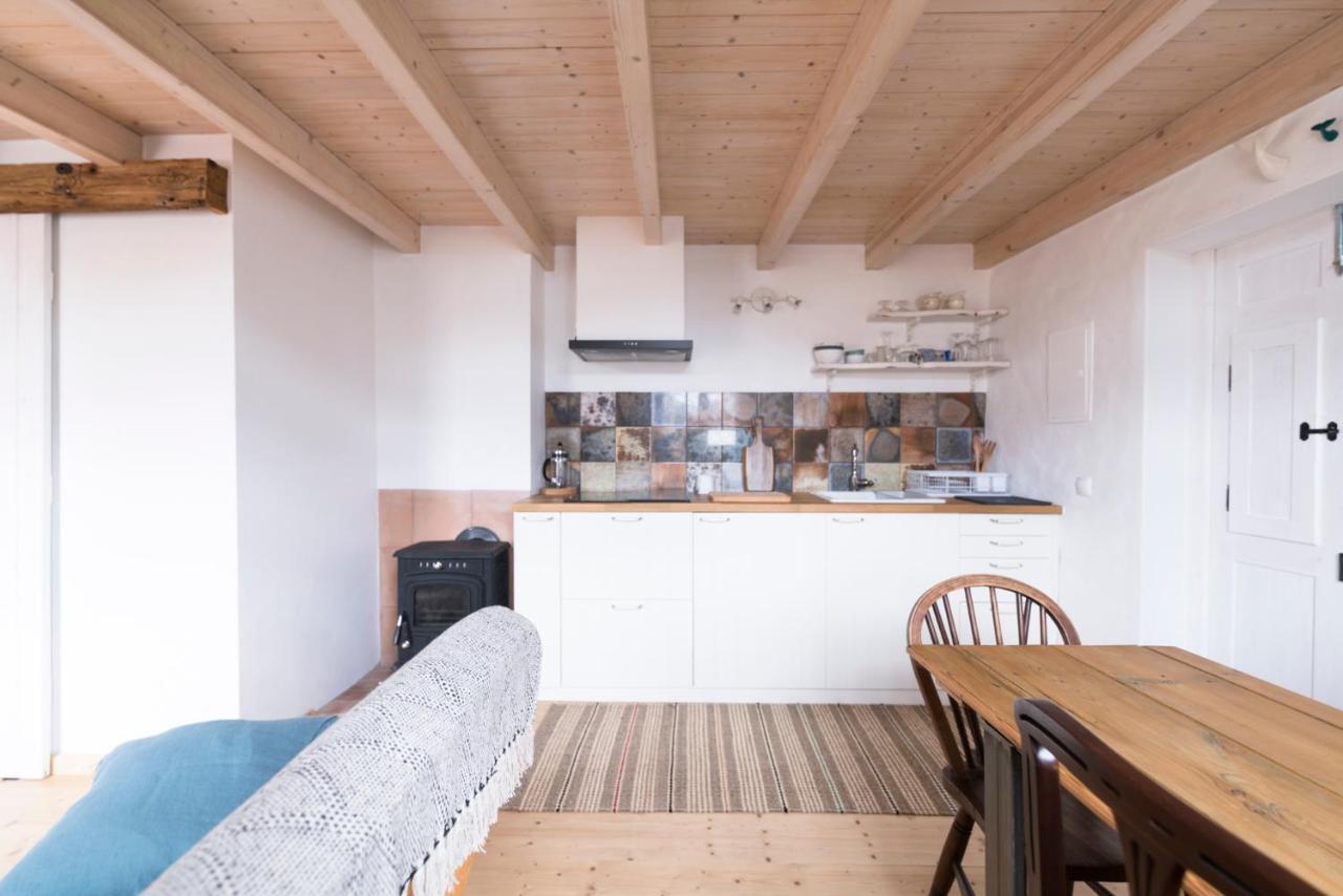 Bohemian Antique Guesthouse Одесейше Экстерьер фото